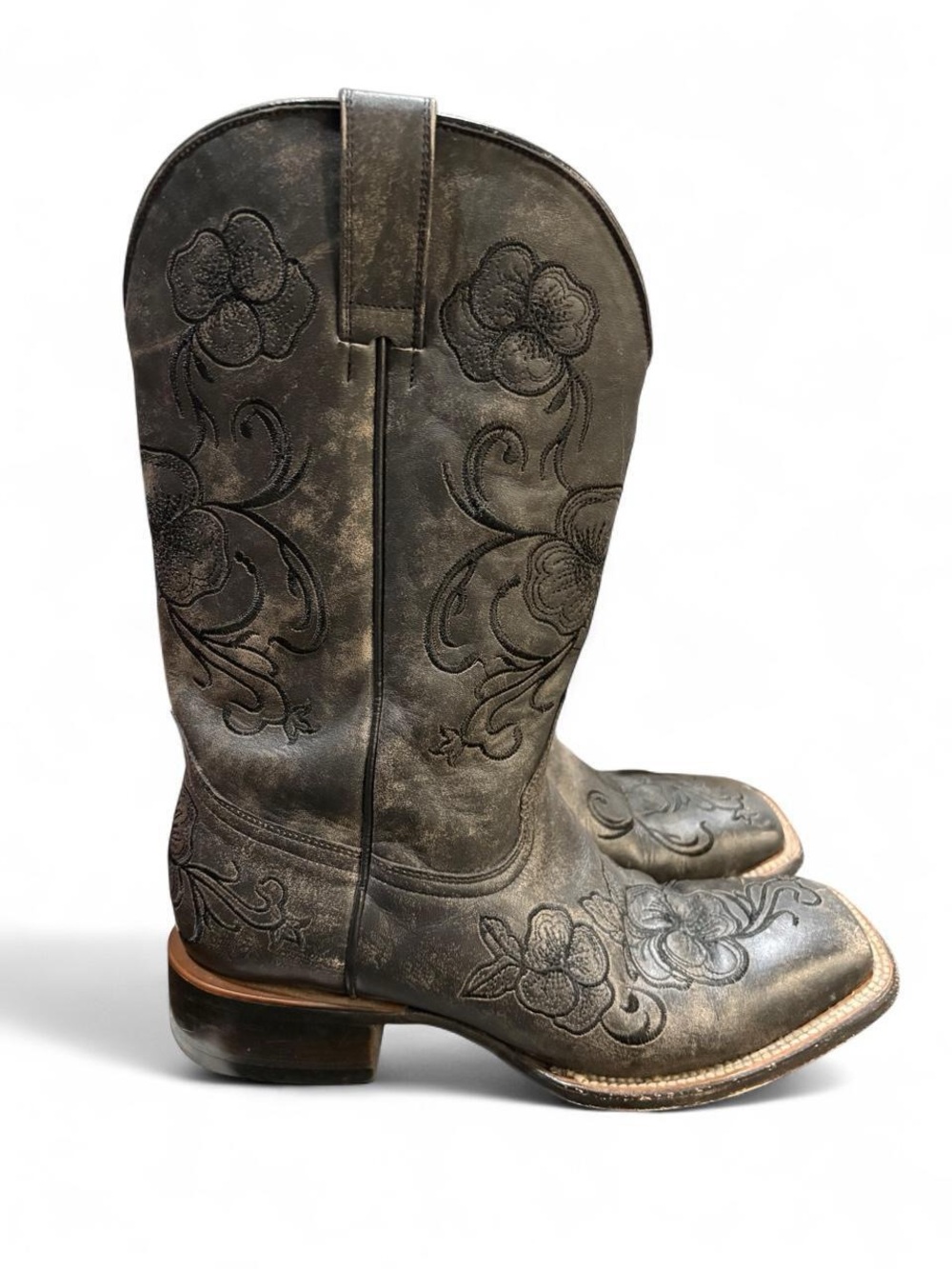 Shyanne Women's Black Distressed Floral Embroidered Leather Western Boots 11 M